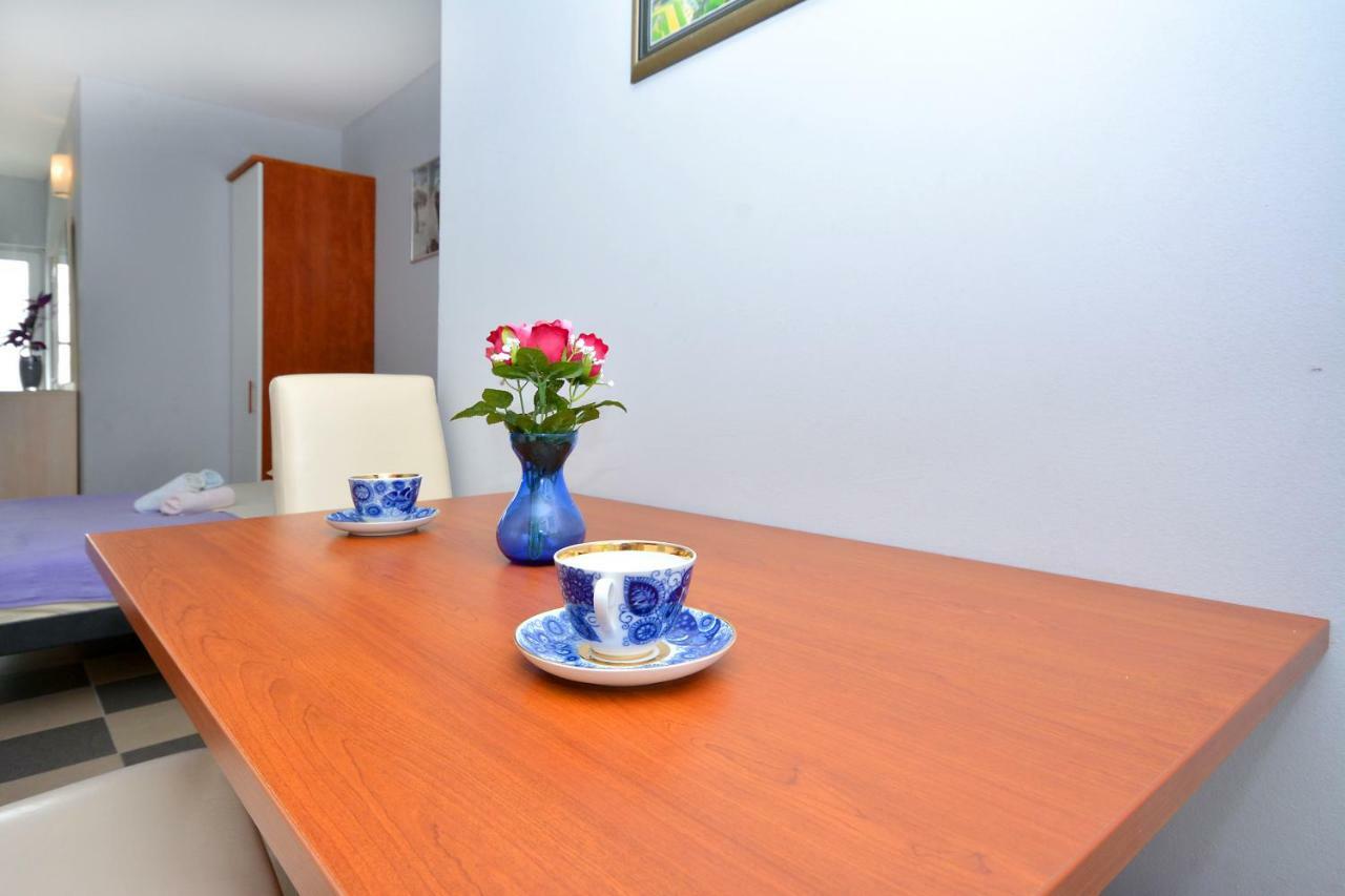 Beach Apartman Petra Подстрана Экстерьер фото